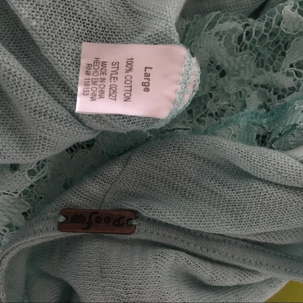 Poof trapeze tank top with lace trim cutout - Picture 6 of 6